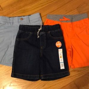 3 like new size 5T shorts for boys